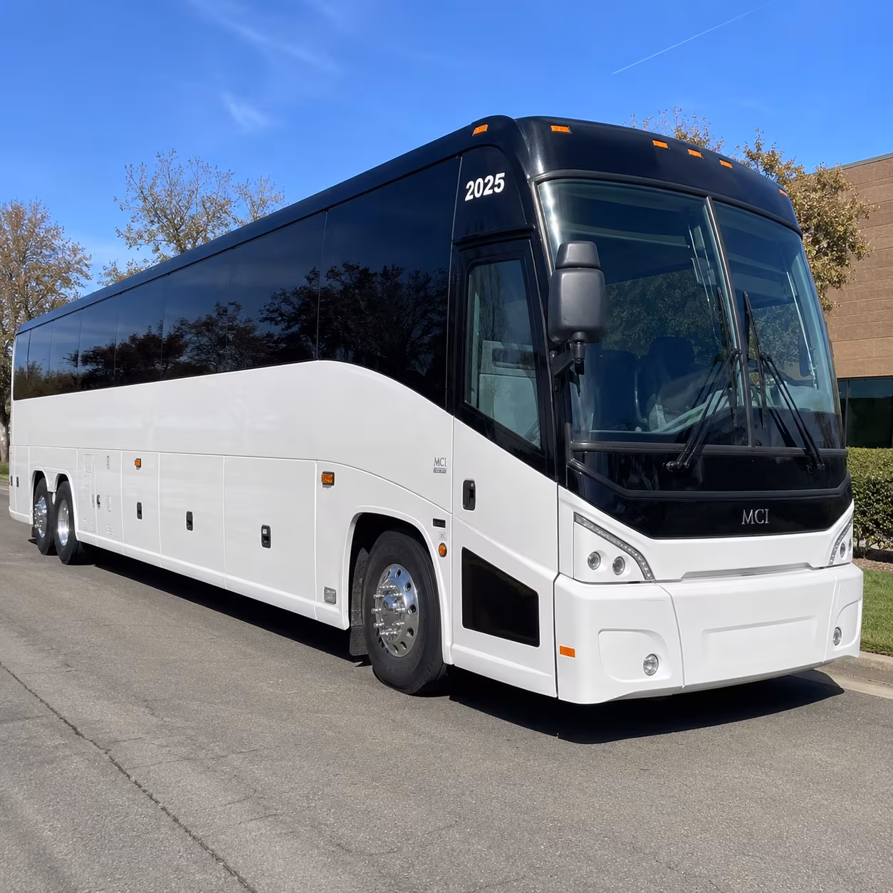employee shuttle buses for trenton area warehouse and distribution groups