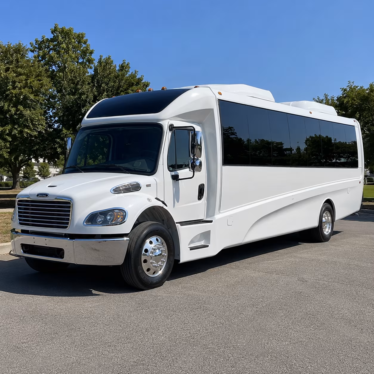 trenton 15 passenger minibus